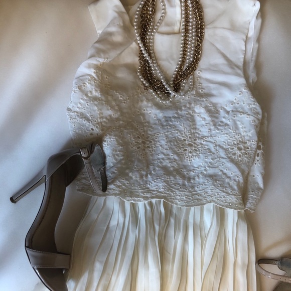 Ivory polyester dress with pleats - Picture 1 of 3